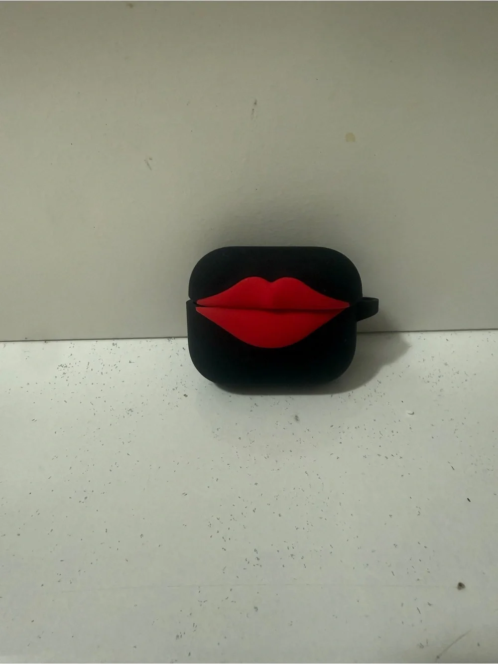 Black Silicone Case with Red Lips Accent - Women airport case brand new no box